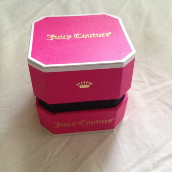 Juicy Couture Eiffel Tower Charm - Picture 2 of 2